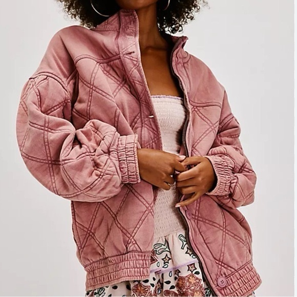 Free People Jackets & Blazers - Free People Mauve Juno Quilted Jacket, Size XS. Brand new with tags!